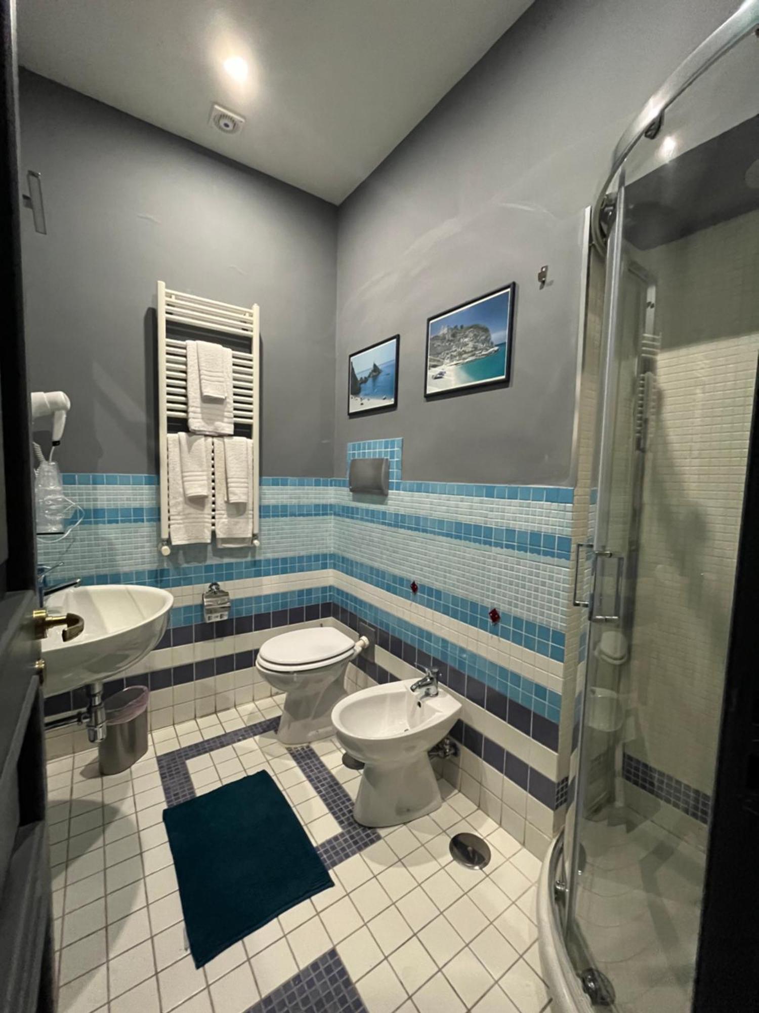 Naples Luxury Suites B&B Zewnętrze zdjęcie